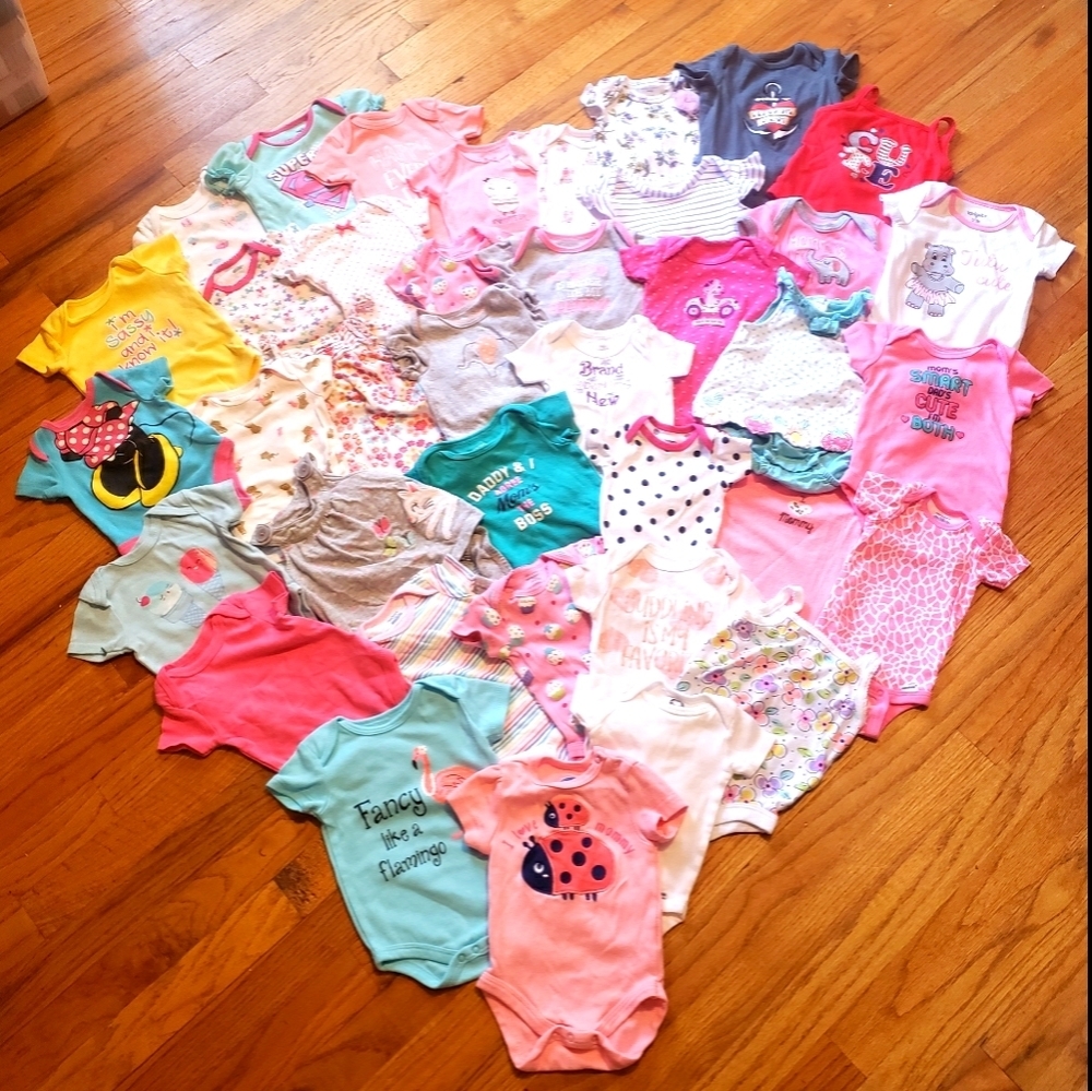 Bundle of 37 babygirl onesies, size 0-3MO